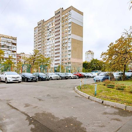 Kvartirkoff Na Ozernaya 26 Kiev Ngoại thất bức ảnh