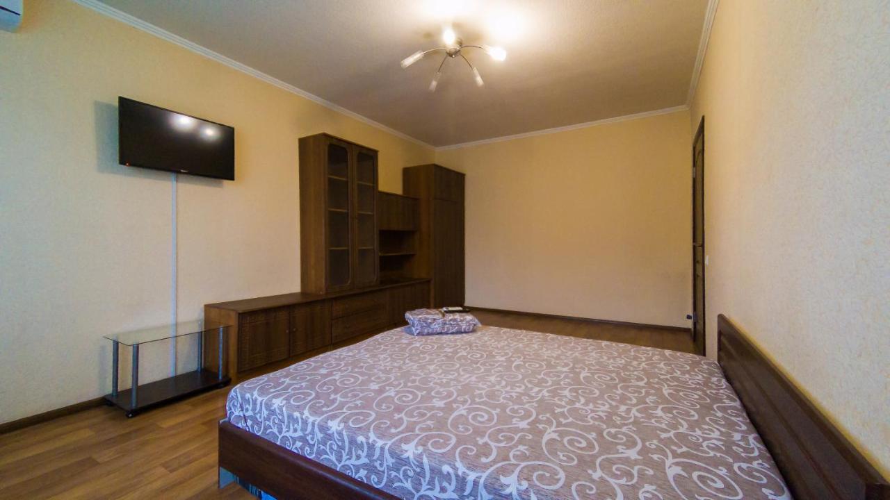 Kvartirkoff Na Ozernaya 26 Kiev Ngoại thất bức ảnh